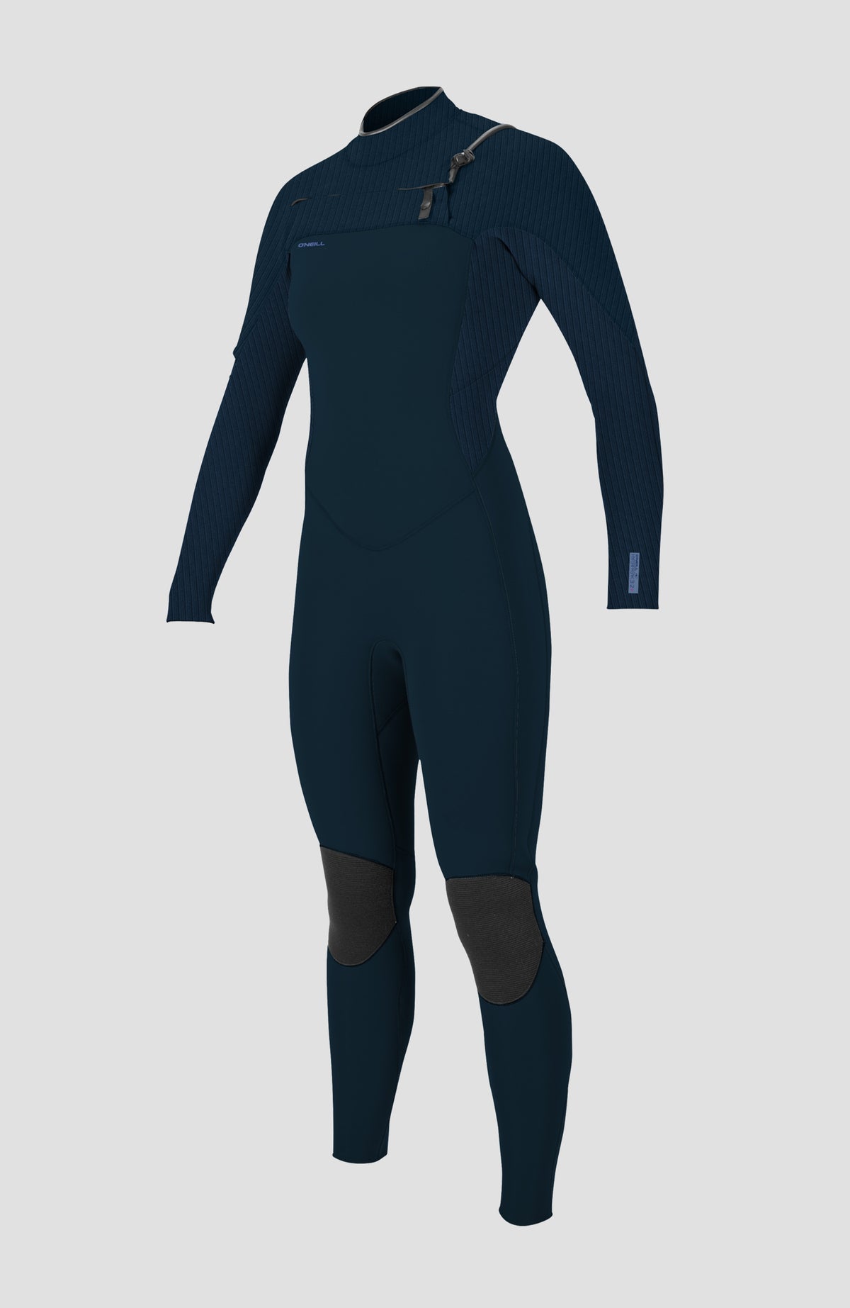 O'Neill Hyperfreak Plus 3/2mm Chest Zip Full Wetsuit für Damen, blau, freigestellt in Schrägansicht von vorne