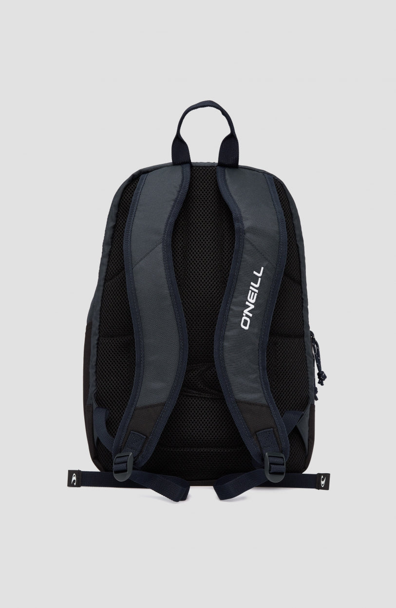 Wedge Rucksack für Herren, blau, freigestellt von hinten mit gepolsterten Schultergurten