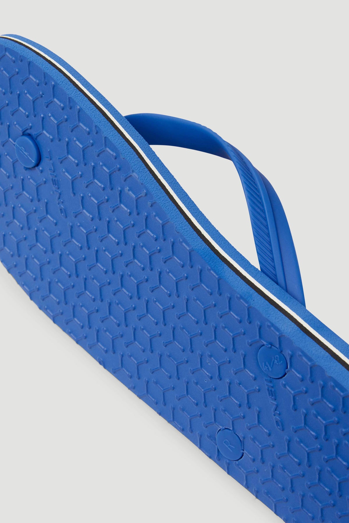 Profile Logo Sandalen für Herren, blau mit Logo-Print in Weiß, Nahaufnahme der profilierten Sohle