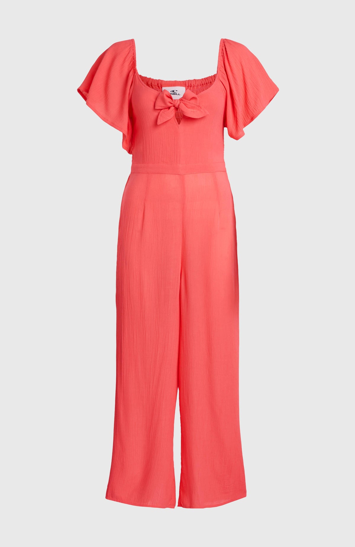 Kesia Jumpsuit für Damen, pink, freigestellt von vorne mit Bindeband am Ausschnitt, kurzen Ärmeln und weitem Bein