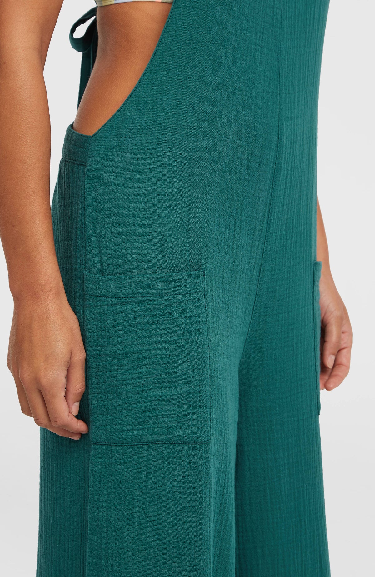 Strukturierte Brenda Latzhose | Botanical Heat