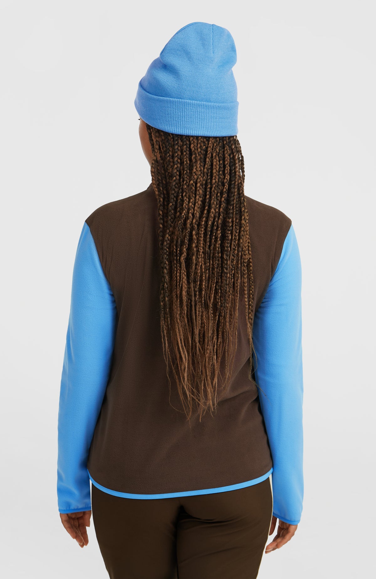 FWC'Cruz Triple Fleecepullover für Damen, blau, Rückansicht am Model mit farblich abgesetzter Rückenpartie