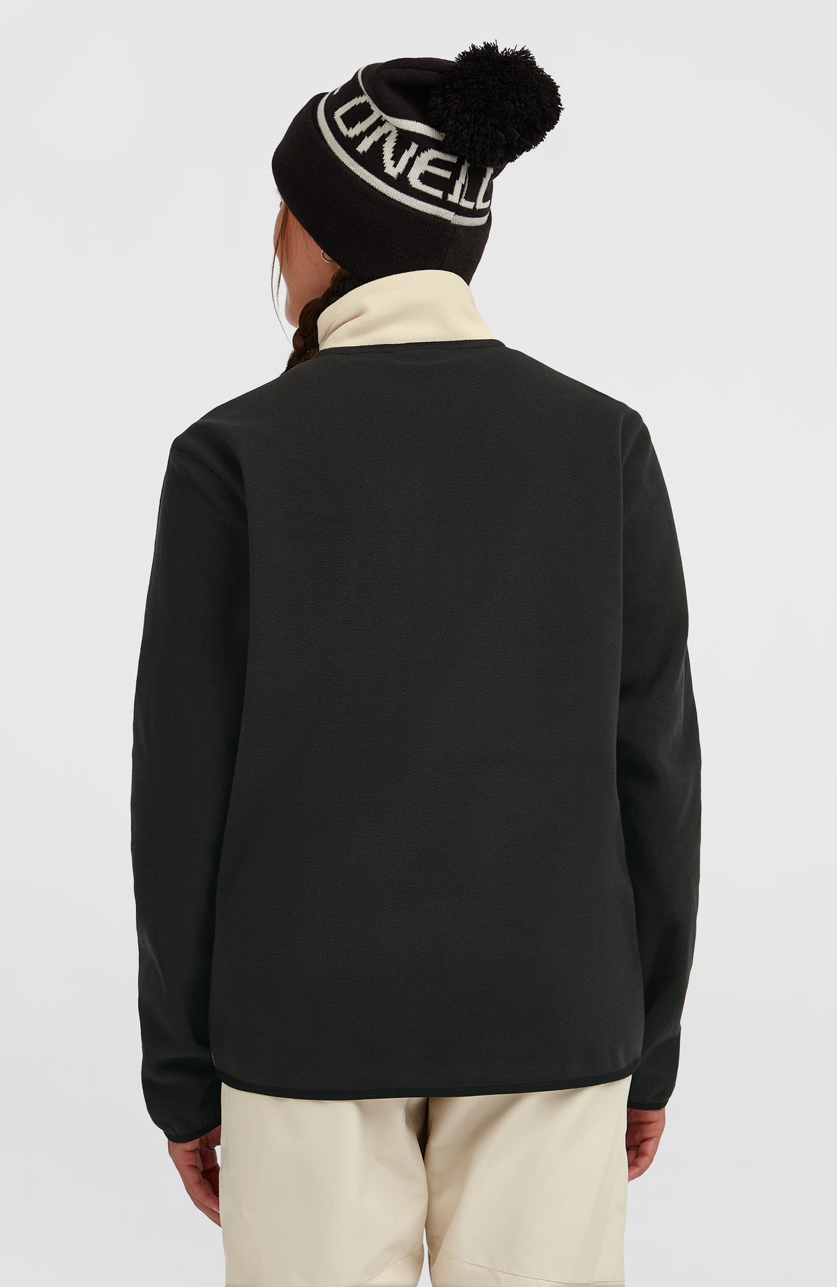 FWC'Cruz Triple Fleecepullover für Damen, schwarz, Rückansicht am Model