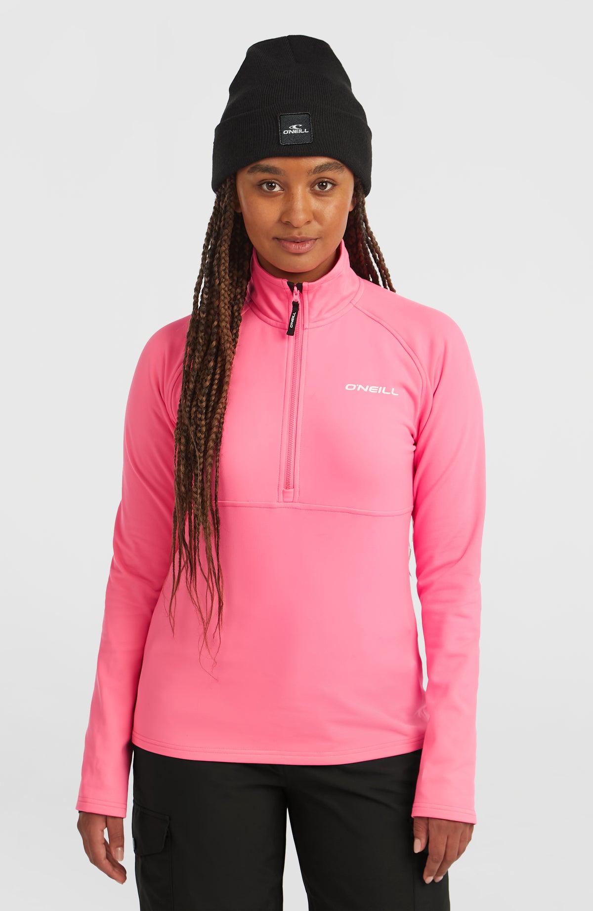 O'Neill FWC'Cruz Fleecepullover für Damen in Pink, getragen am Model, Vorderansicht mit kurzem Reißverschluss
