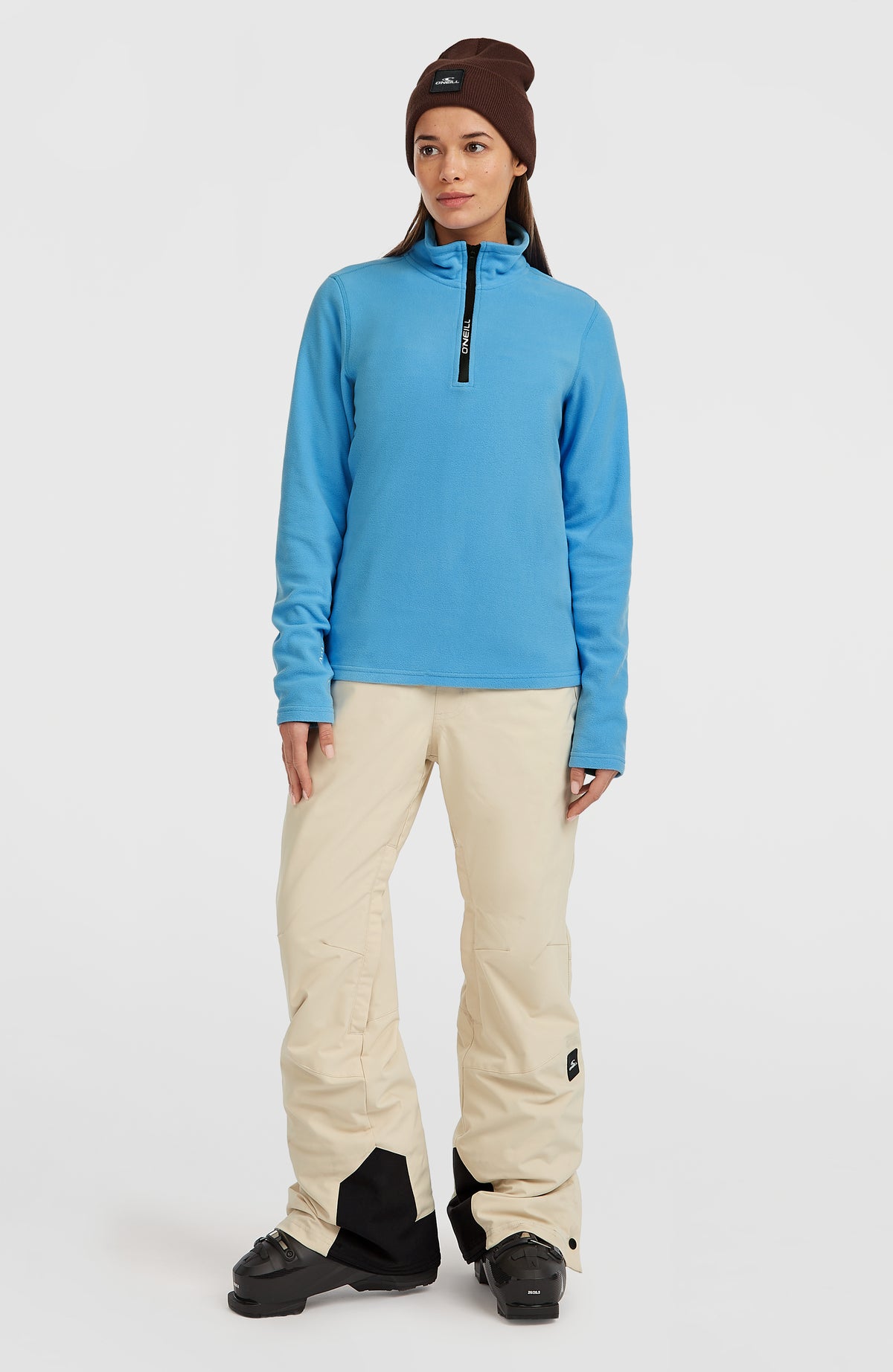 FWC'Cruz Jack's Fleecepullover für Damen in Blau, frontale Ganzkörperansicht getragen am Model