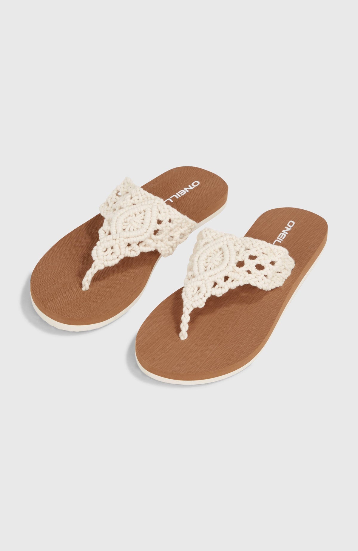 O'Neill Ditsy Crochet Sandalen für Damen, weiß, Paar freigestellt von schräg oben