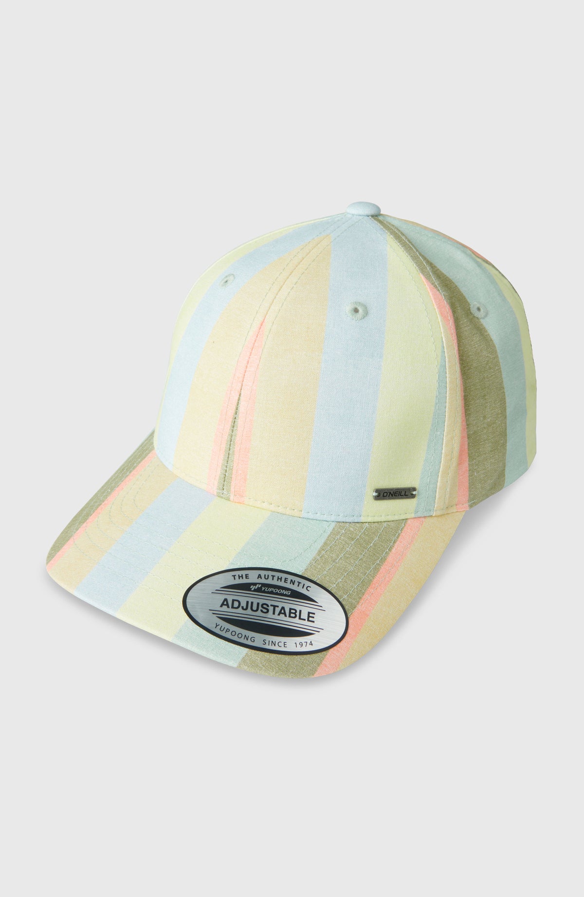 O'Neill Seacoast Cap für Damen, gelb mit Streifenmuster in Blau und Grün, freigestellt von schräg vorne