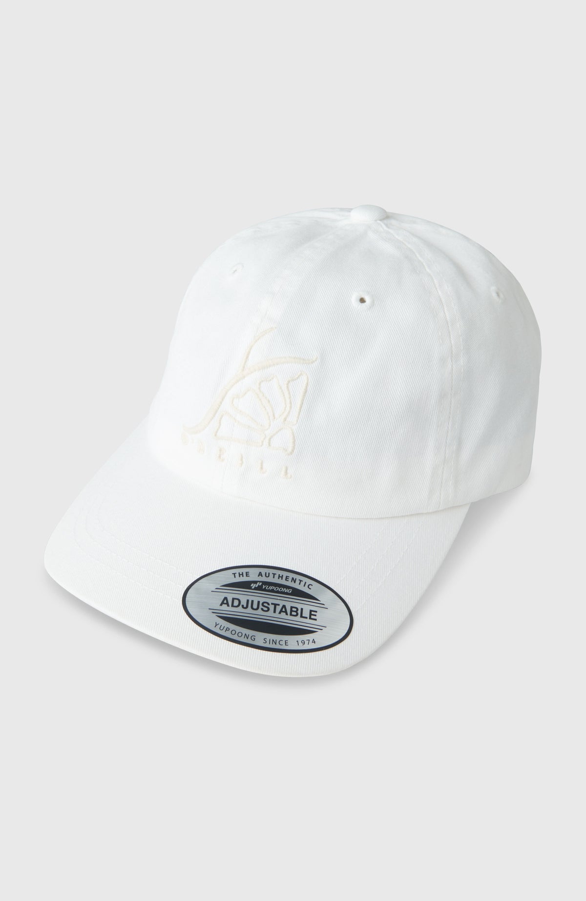 O'Neill Women of the Wave Cap für Damen, weiß, freigestellt von schräg vorne mit tonaler Stickerei