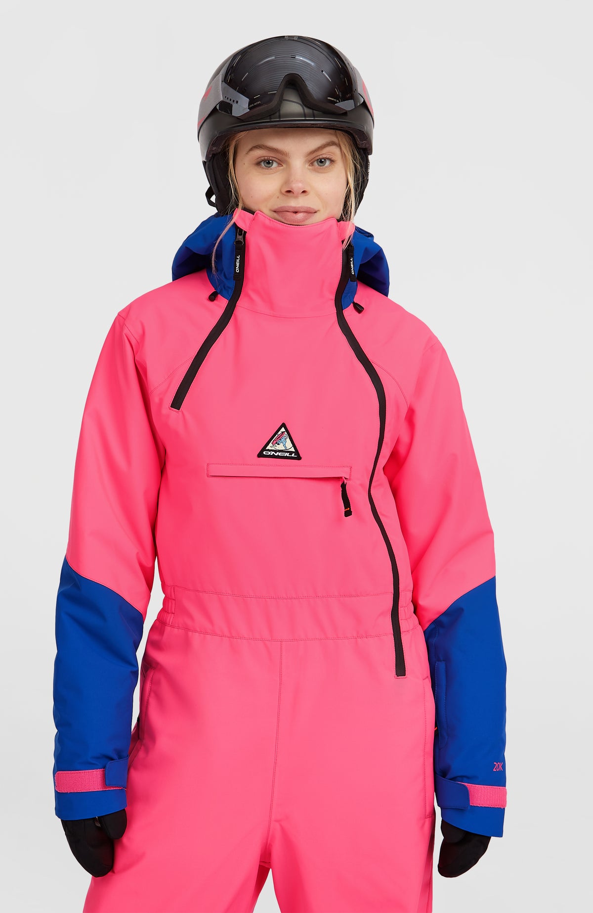 FWC'Play Overall für Damen in Pink, Vorderansicht, hoher Kragen und Brusttasche mit Reißverschluss