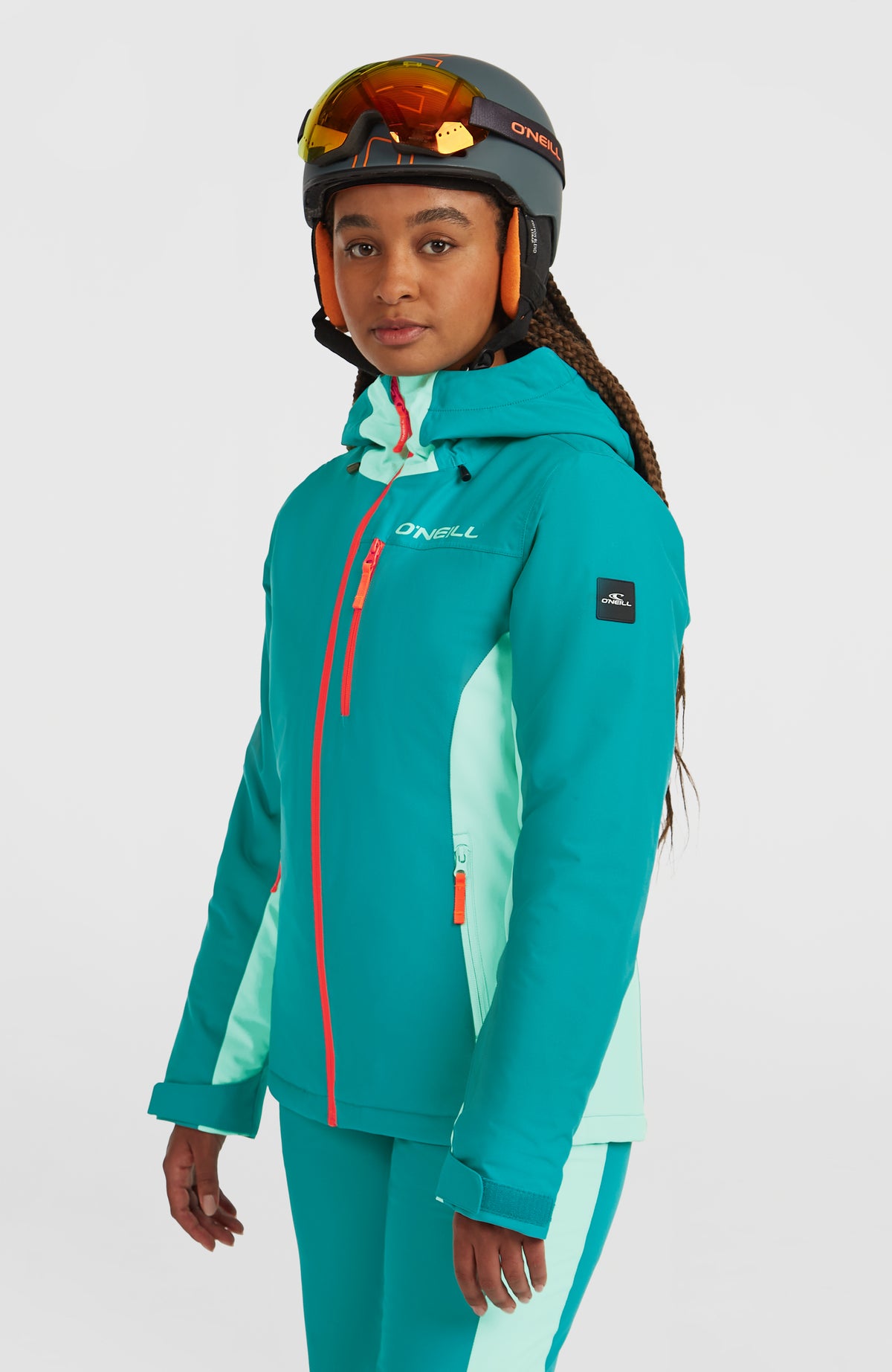 FWC'Cruz Duo Skijacke für Damen, blau, seitliche Vorderansicht am Model mit Logo-Schriftzug