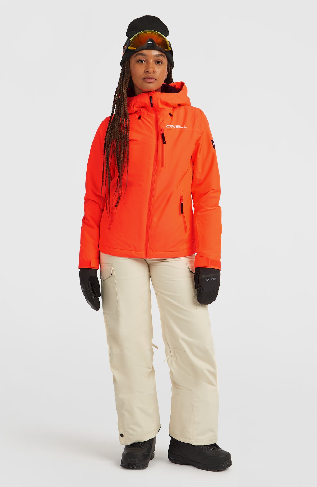 FWC'Cruz Skijacke für Damen, rot, Ganzkörperansicht am Model von vorne mit Skihose