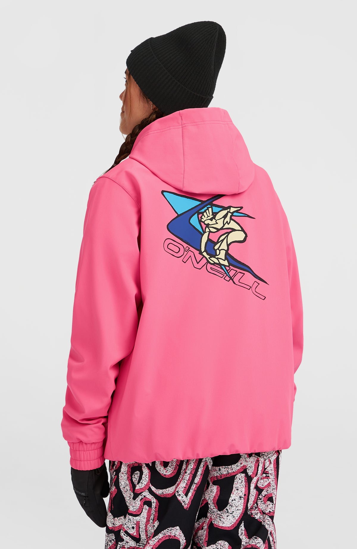 FWC'Play Softshell-Hoodie für Damen, pink, Dreiviertel-Rückansicht am Model
