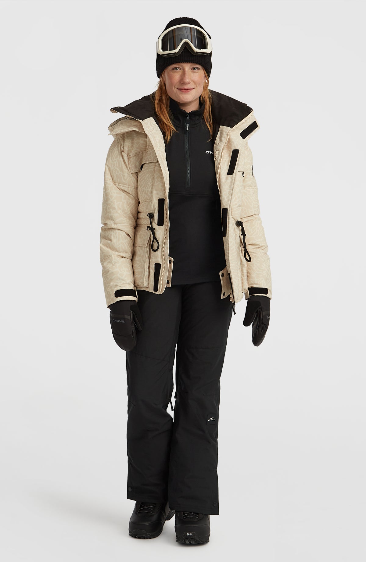 FWC'Cruz Slim Skihose für Damen, schwarz, Ganzkörperansicht am Model im Ski-Outfit