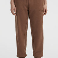 Essentials Script Jogginghose | Hazel Spice