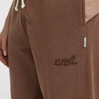 Essentials Script Jogginghose | Hazel Spice