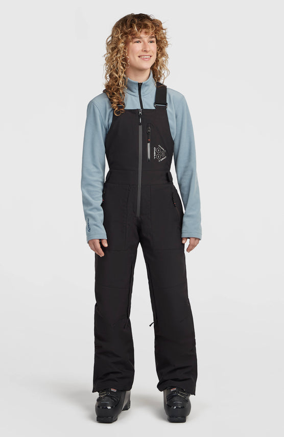 O'Neill FWC'Peak Bib Skihose für Damen, schwarz, Vorderansicht am Model mit verstellbaren Trägern