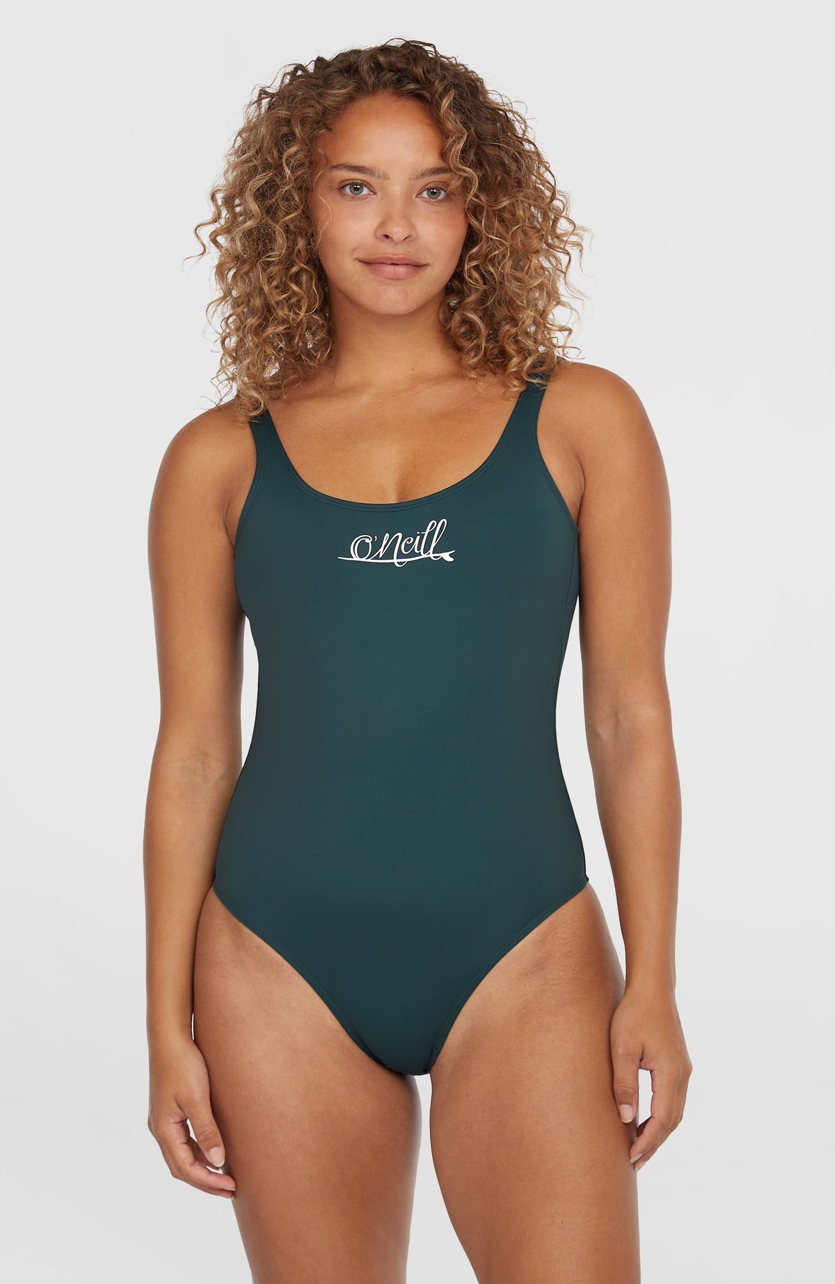 O'Neill Essentials Script Badeanzug für Damen, blau mit Logo-Print in Weiß, Vorderansicht am Model