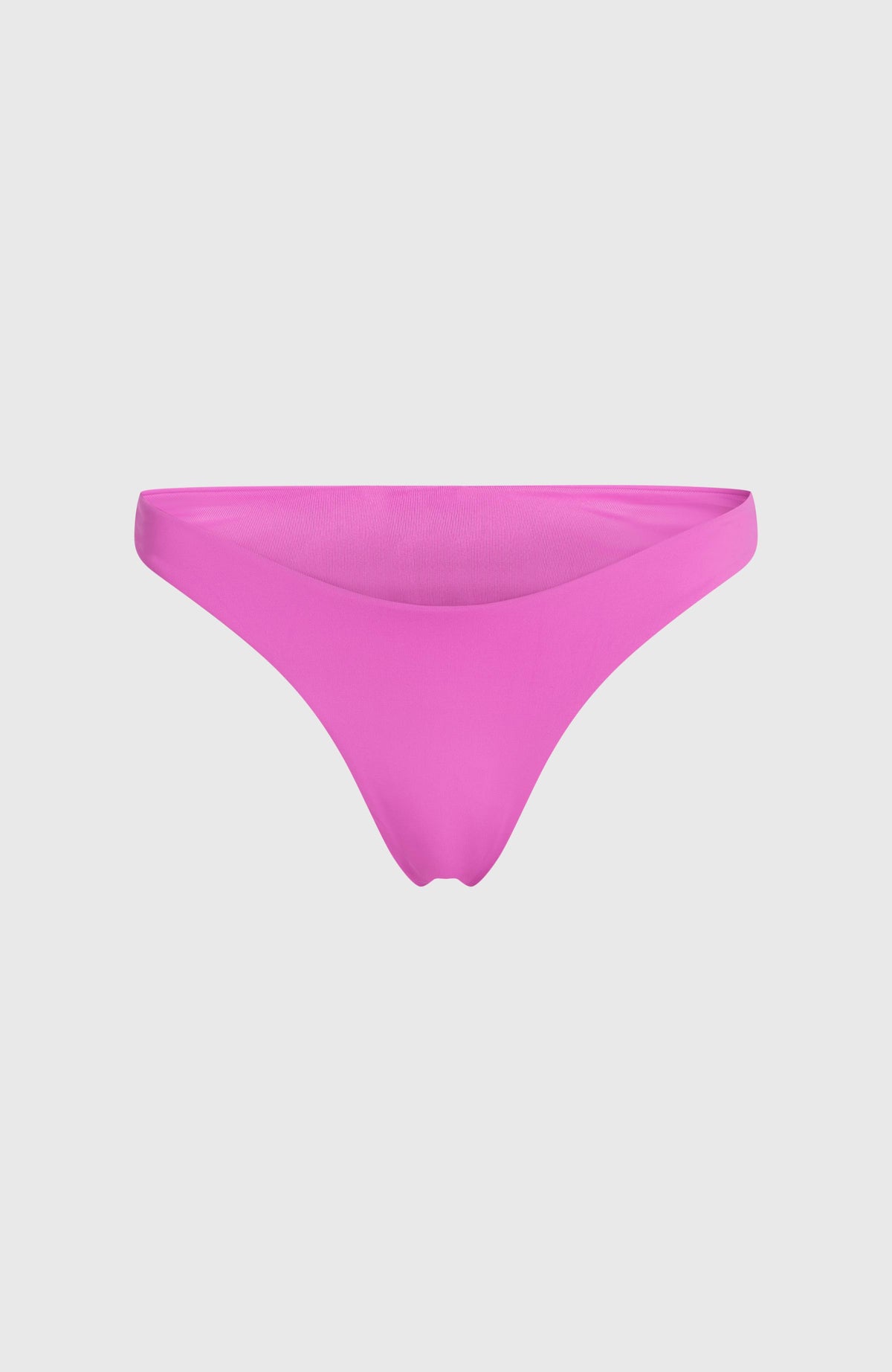 Lilafarbene Skye Bikinihose für Damen, freigestellt in der Vorderansicht