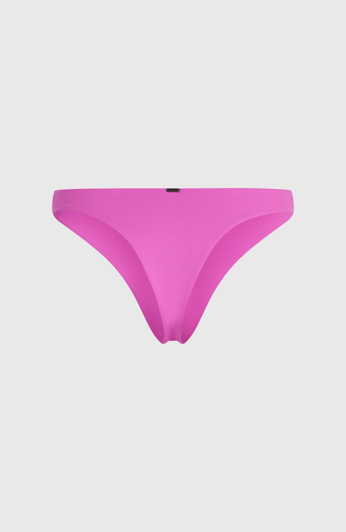 Skye Bikinihose für Damen in Lila, freigestellt von hinten mit Logo-Badge am Bund
