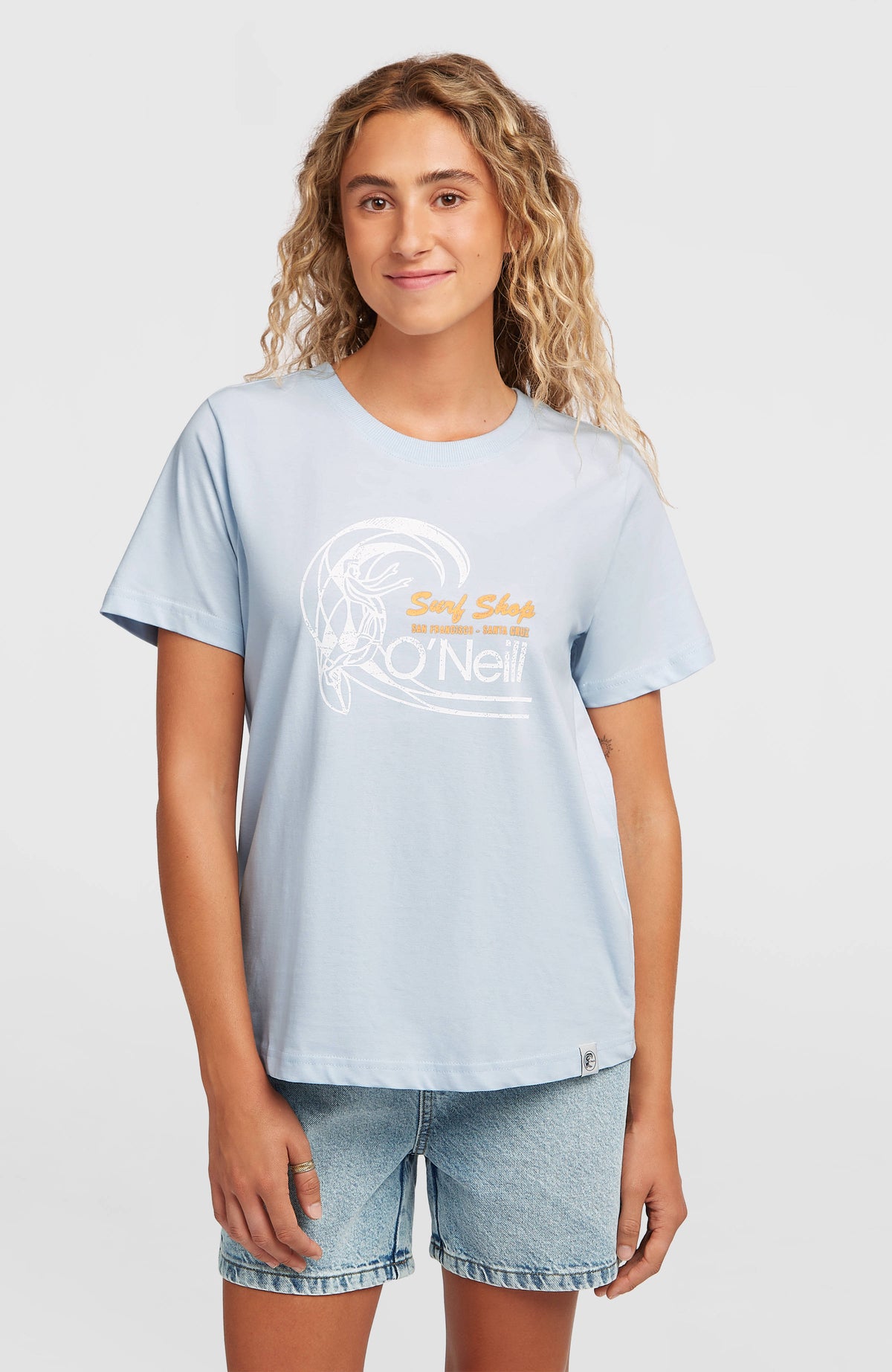 O'Neill O'Riginals Circle Surfer T-Shirt für Damen, blau mit Grafik-Print in Weiß und Orange, am Model