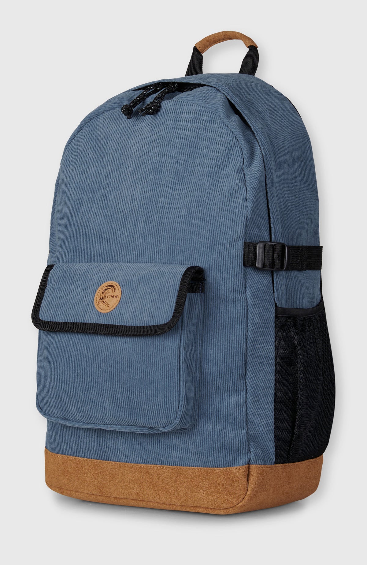 O'Riginals Rucksack, blau, freigestellt von schräg vorne mit seitlicher Netztasche und Kompressionsriemen