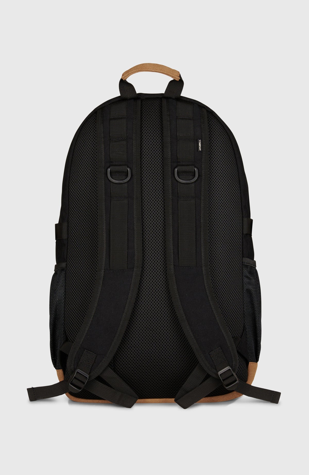 O'Riginals Rucksack, schwarz, freigestellt von hinten, gepolsterte Schultergurte und Trageschlaufe