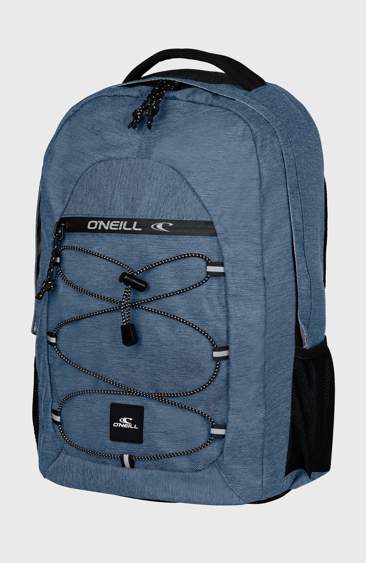 Kleiner Boarder Rucksack für Herren, blau, freigestellt in Dreiviertelansicht mit seitlicher Netztasche