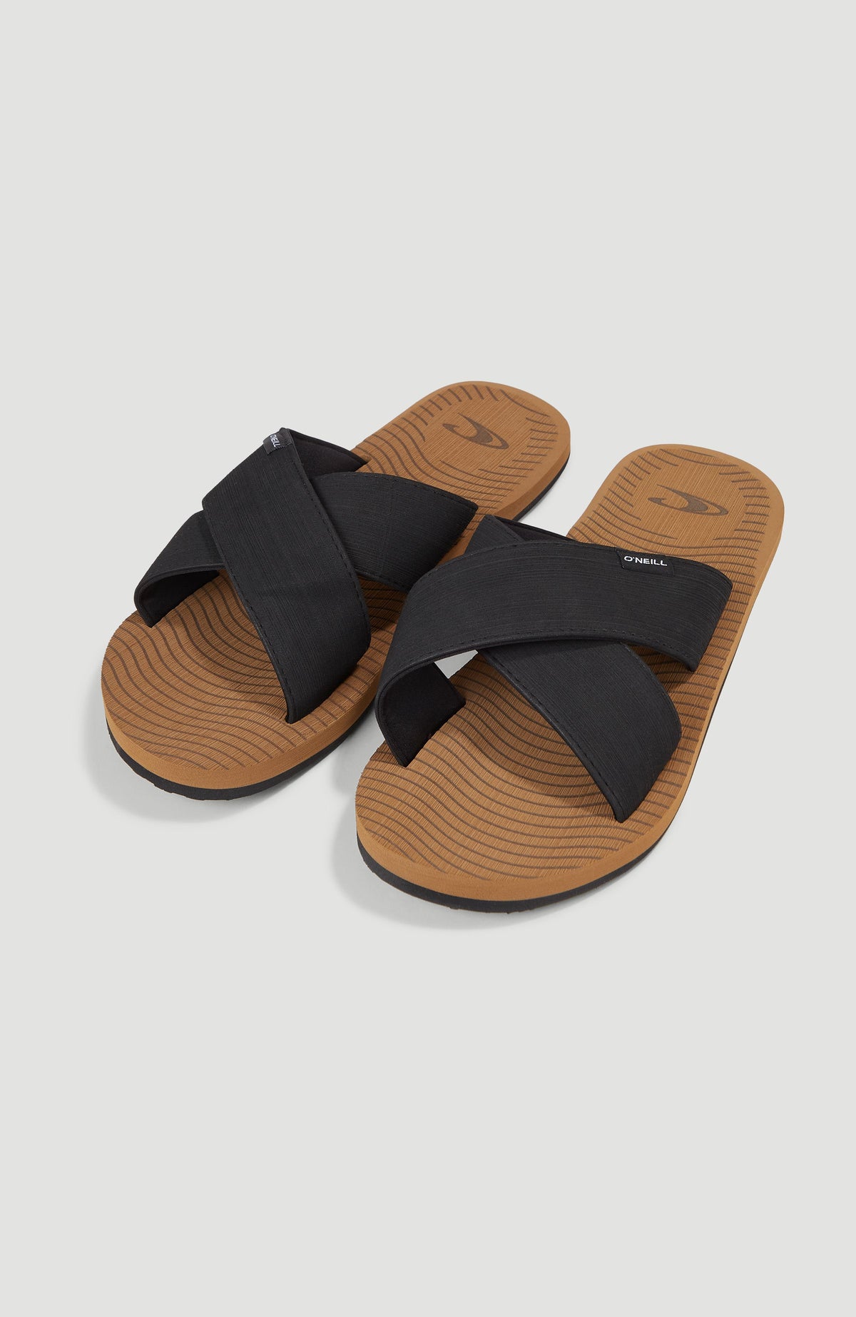 O'Neill Koosh Crossover BLOOM™ Slides für Herren, braun, freigestellt von schräg oben mit gekreuzten Riemen