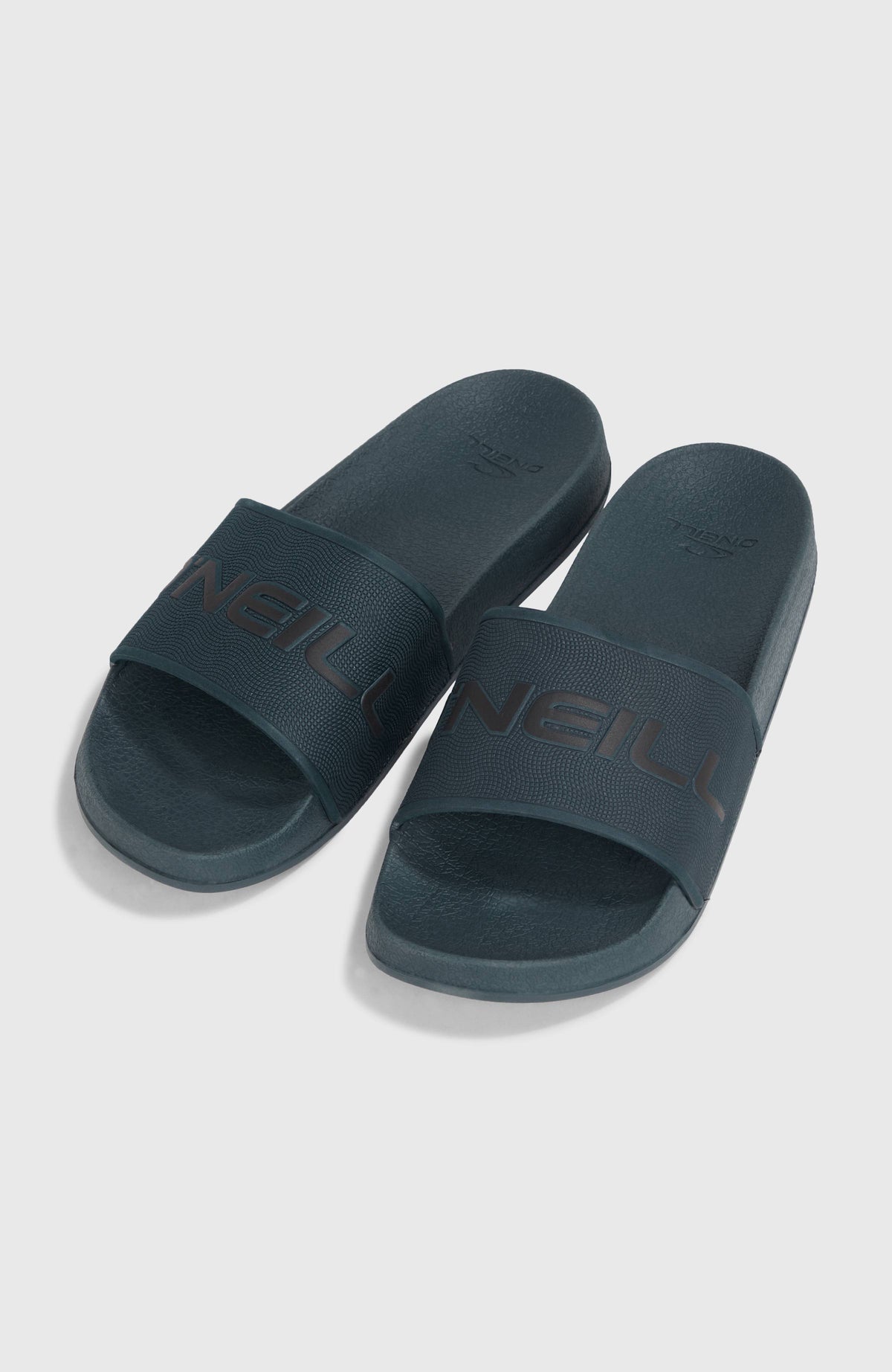 O'Neill Logo Slides für Herren, blau, freigestellt von schräg oben, Paar mit breitem Logo-Riemen