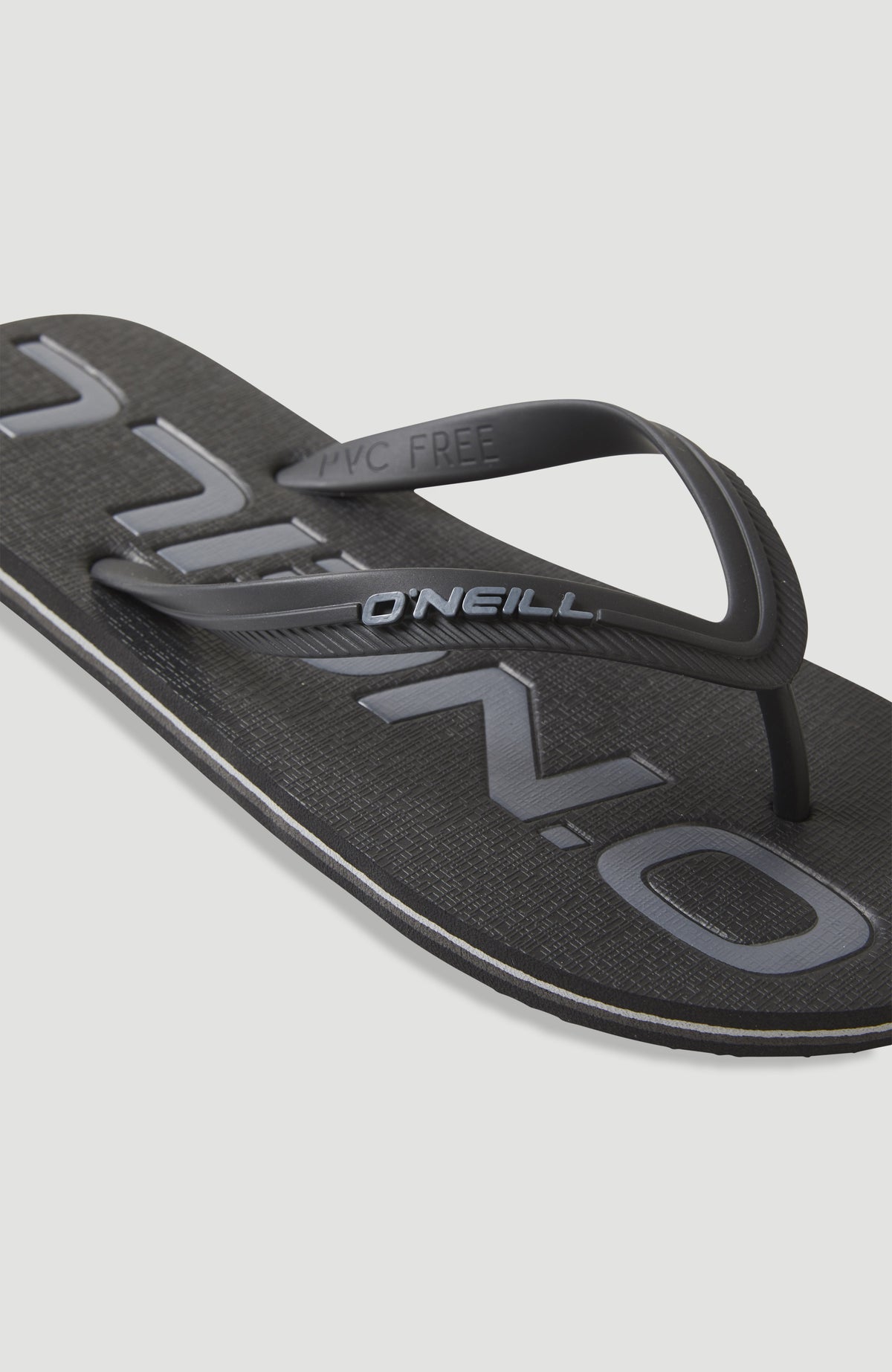 Profile Logo Sandalen, schwarz, Nahaufnahme des Riemens mit Logo-Schriftzug