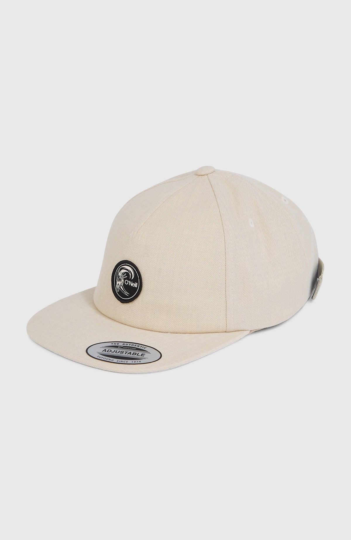 O'Neill O'Riginals Cap für Herren, beige, freigestellt von schräg vorne mit Logo-Patch auf der Front