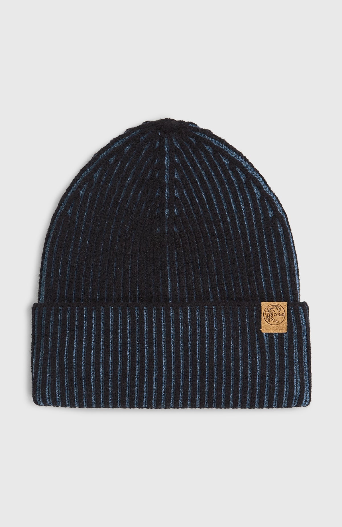 O'Neill O'Riginals Beanie, blau, freigestellt von vorne mit umgeschlagenem Bund und Logo-Aufnäher