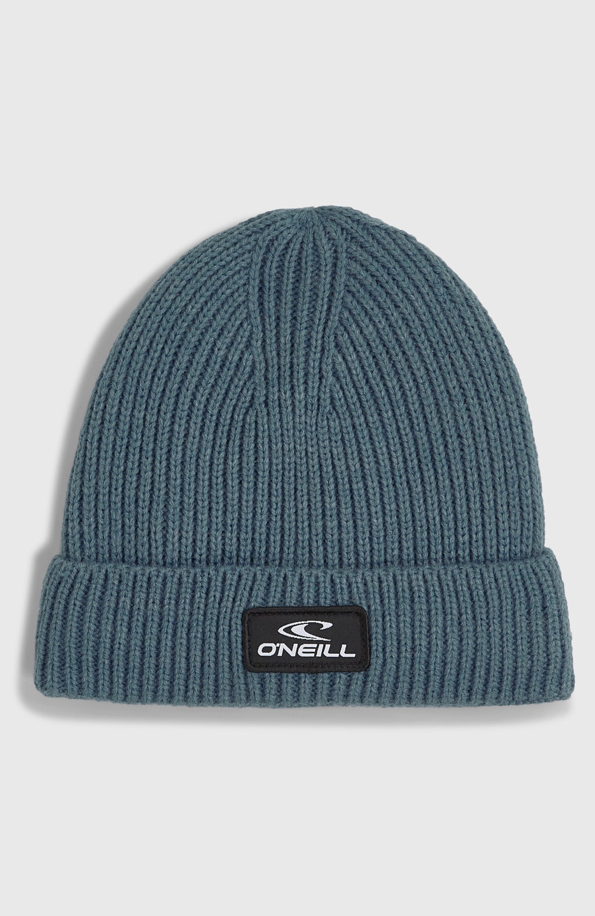 O'Neill Bouncer Beanie für Herren, blau, freigestellt von vorne mit Logo-Patch am Umschlag