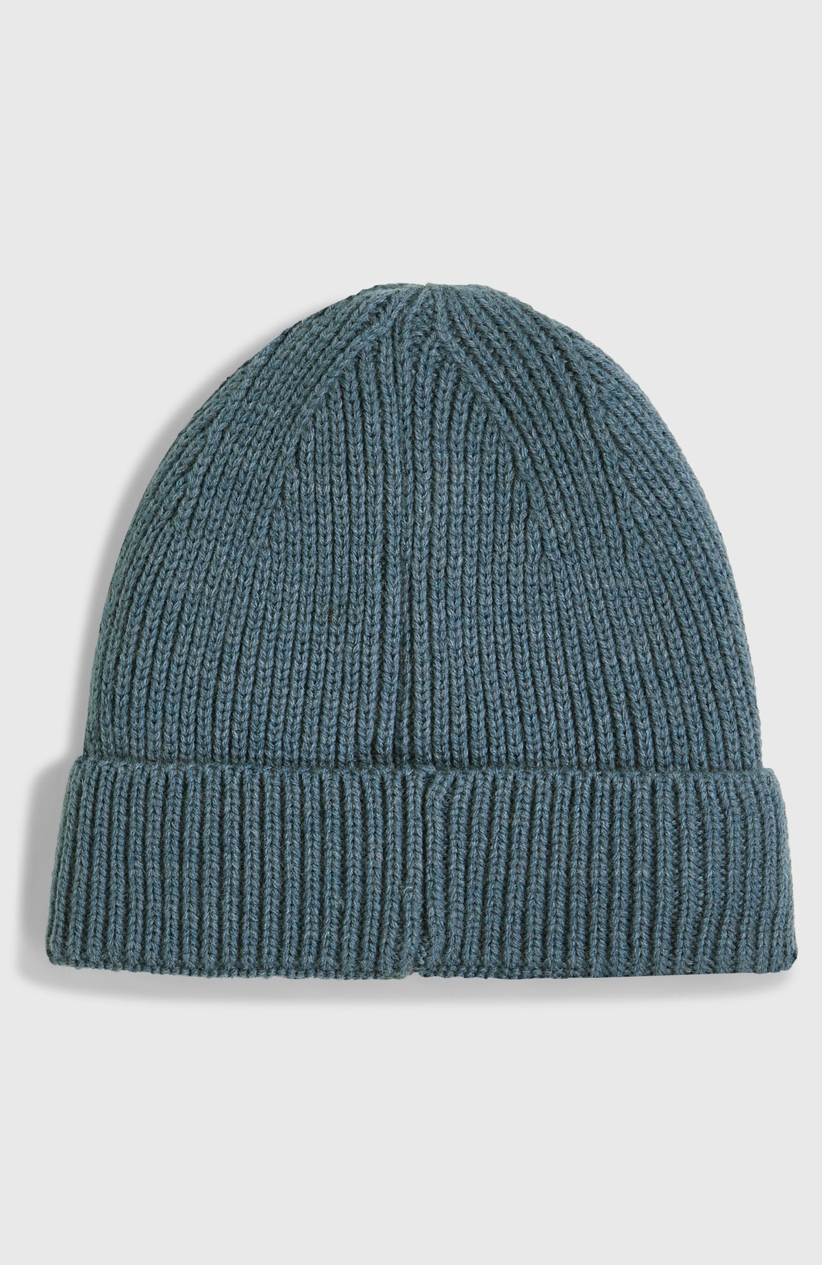 Bouncer Beanie für Herren, blau, freigestellt in der Rückansicht mit Naht am Umschlag