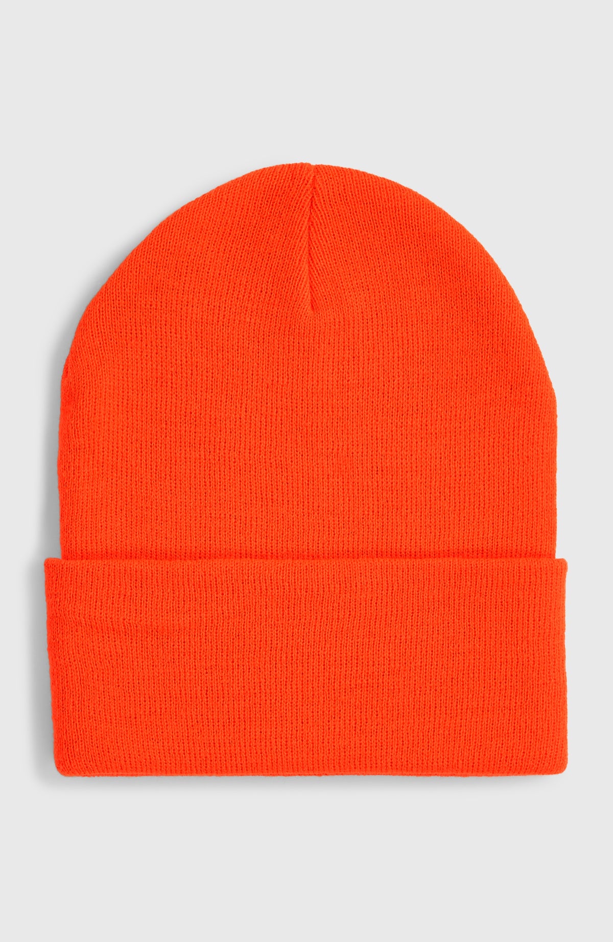 Rote Snow Beanie für Herren, freigestellt von hinten mit breitem Umschlag