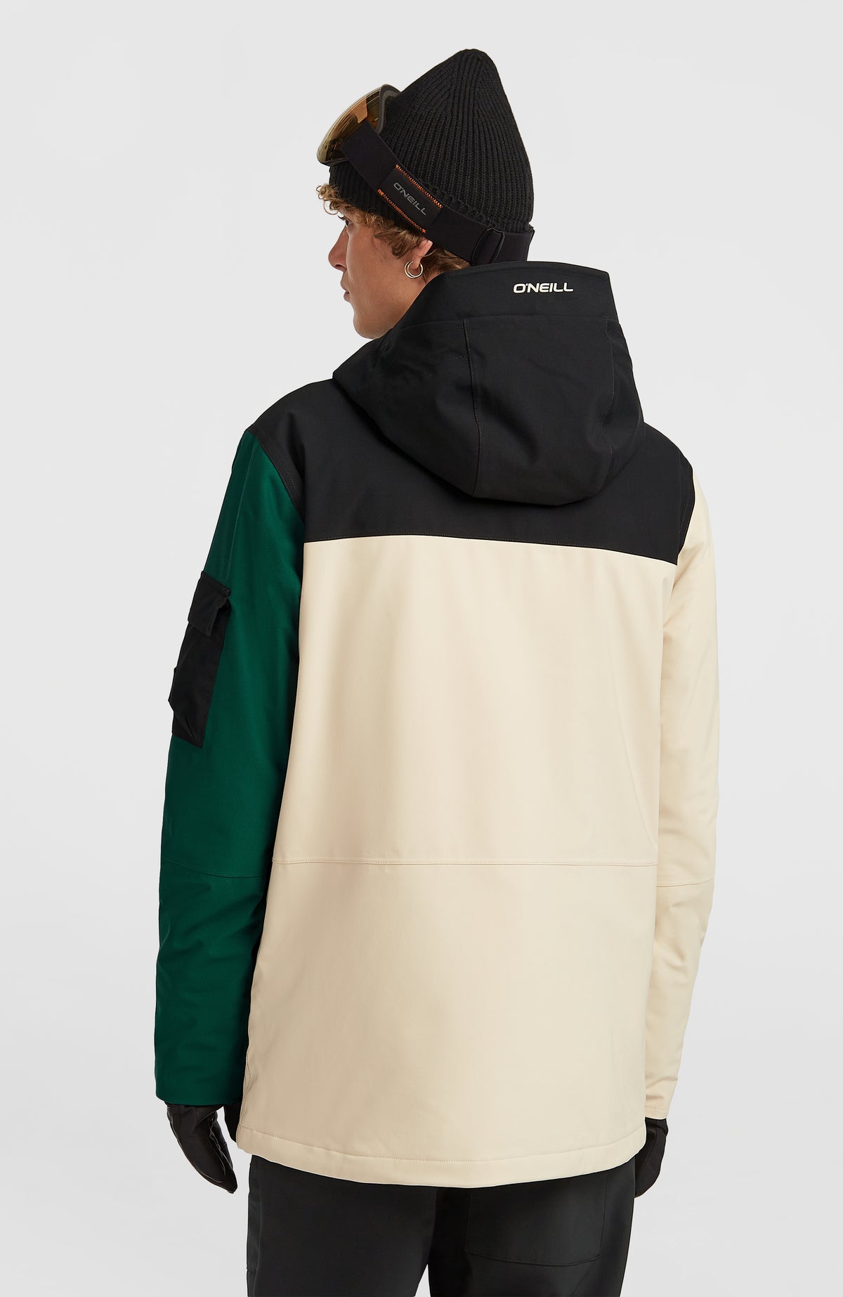 FWC'Peak Pro Skijacke für Herren, beige, Rückansicht am Model mit Kapuze und Logo-Print