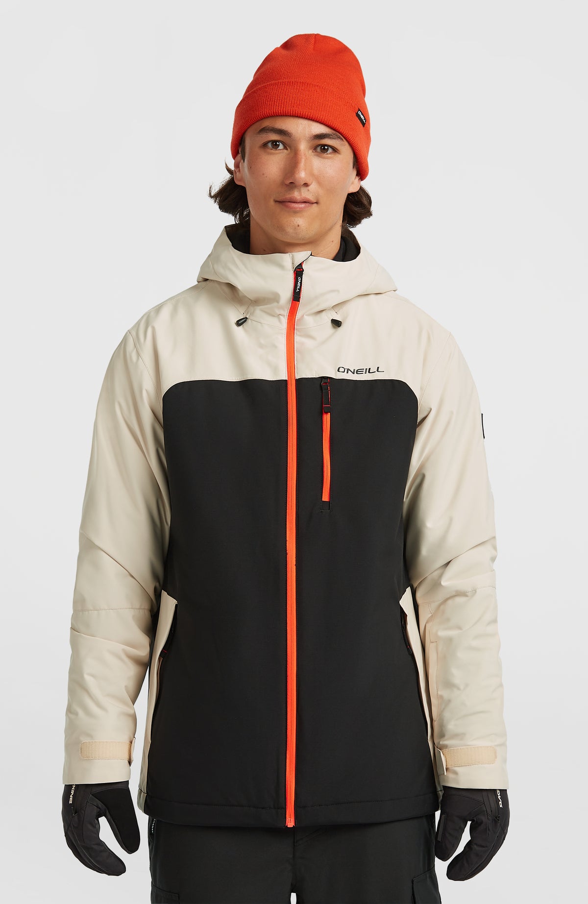 O'Neill FWC'Cruz Duo Skijacke für Herren, beige, Vorderansicht am Model mit Reißverschluss in Orange