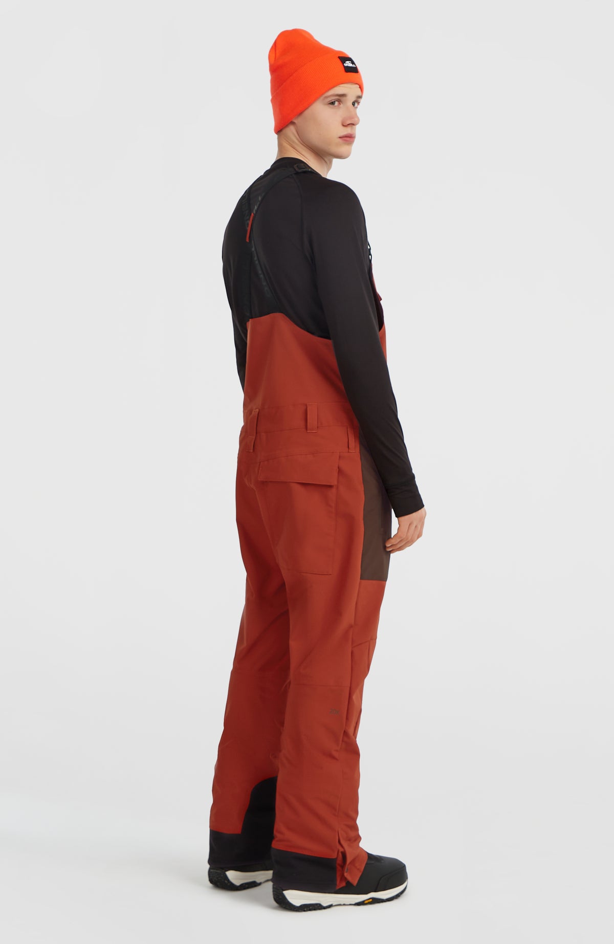 FWC'Peak Bib Skihose für Herren, orange, Rückansicht am Model mit Gesäßtasche