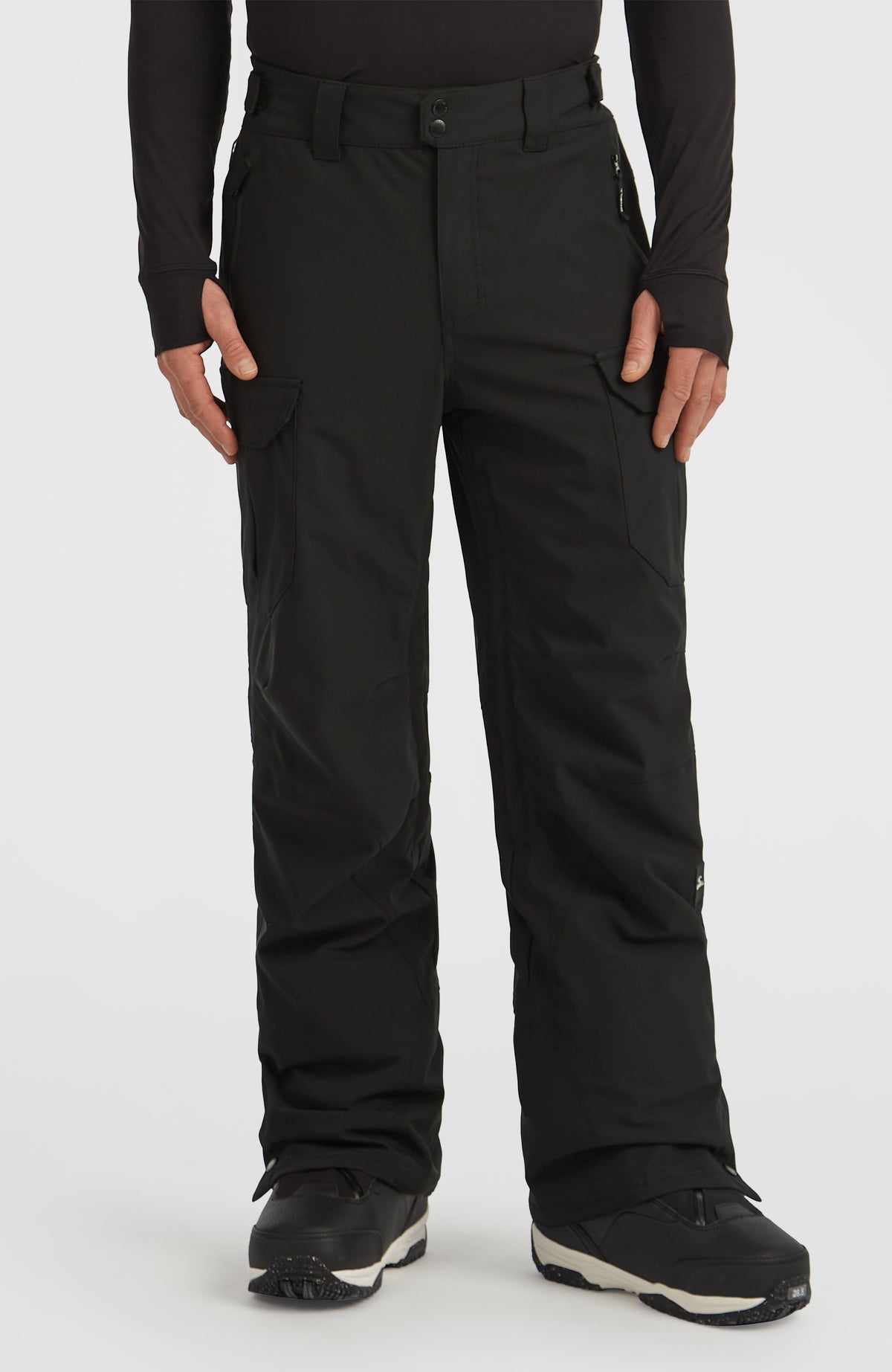 O'Neill FWC'Peak Cargo-Skihose für Herren, schwarz, Vorderansicht, getragen am Model