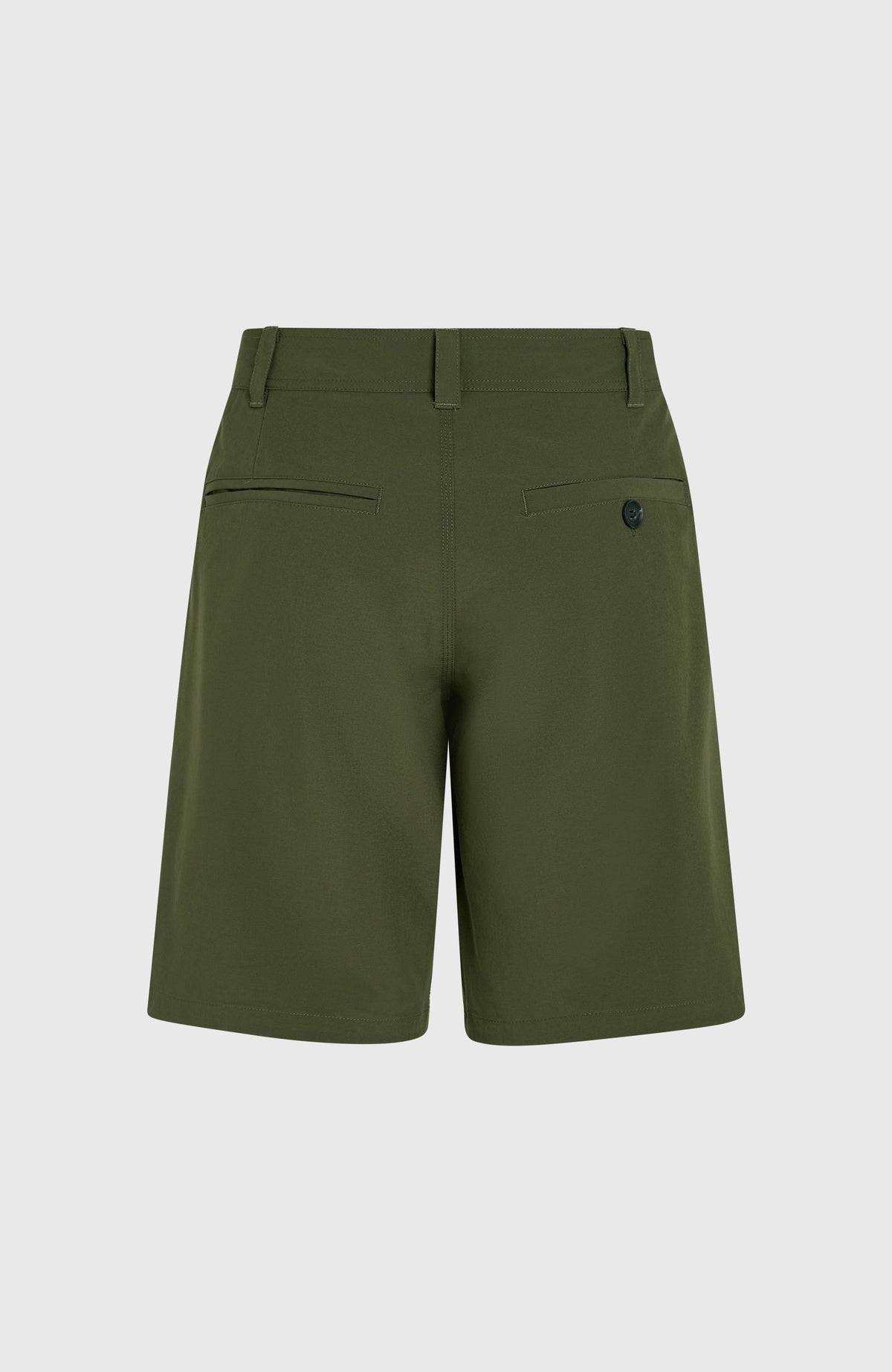 Grüne Hybrid 19" Chino-Shorts für Herren, freigestellt von hinten mit geknöpfter Tasche an der Rückseite