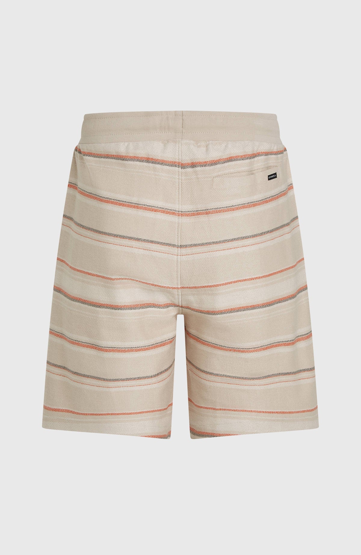 Beige Bavaro Shorts für Herren mit Streifenmuster in Orange und Grau, freigestellt von hinten mit Gesäßtasche