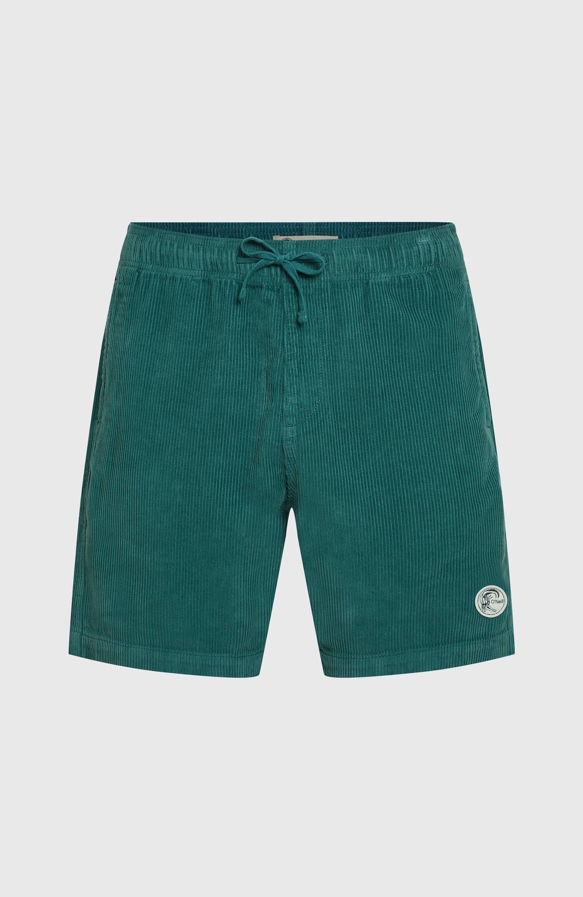 Grüne O'Riginals Cord-Shorts für Herren, flach liegend von vorne mit Kordelzug und Logo-Patch