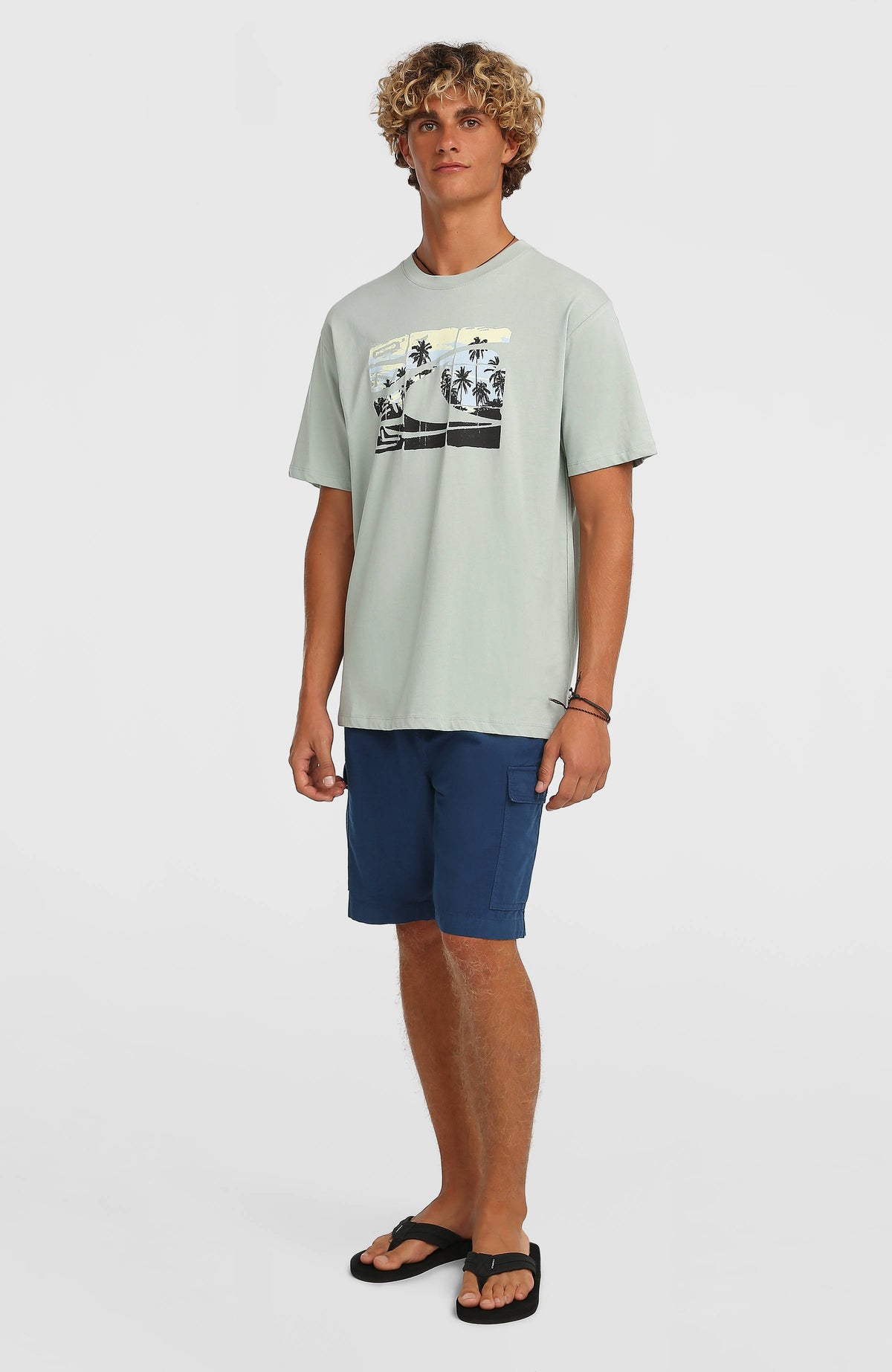 O'Neill Essentials Ripstop Cargo-Shorts für Herren, blau, Vorderansicht getragen am Model