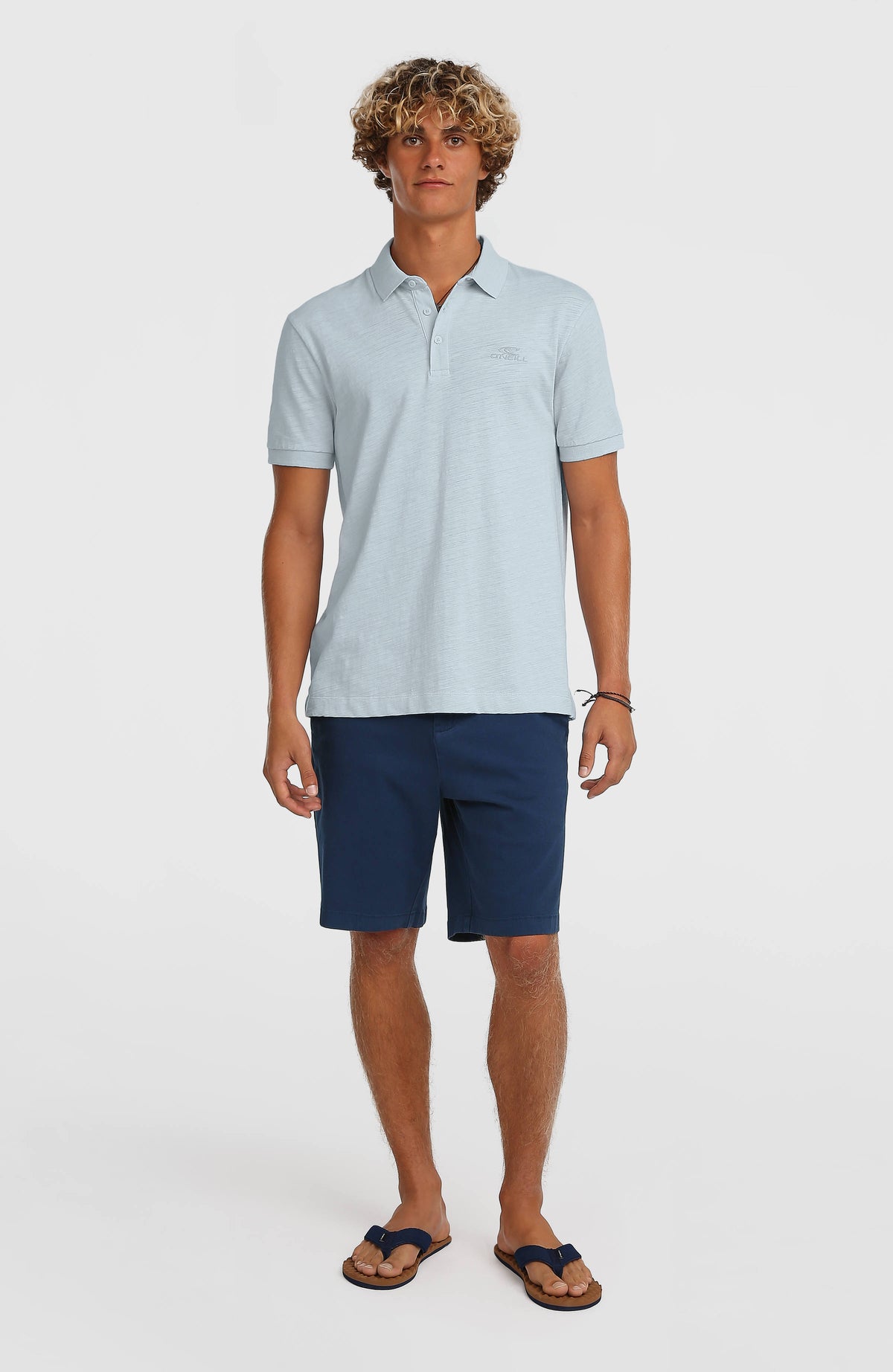 O'Neill Essentials Chino-Shorts für Herren, blau, Vorderansicht am Model