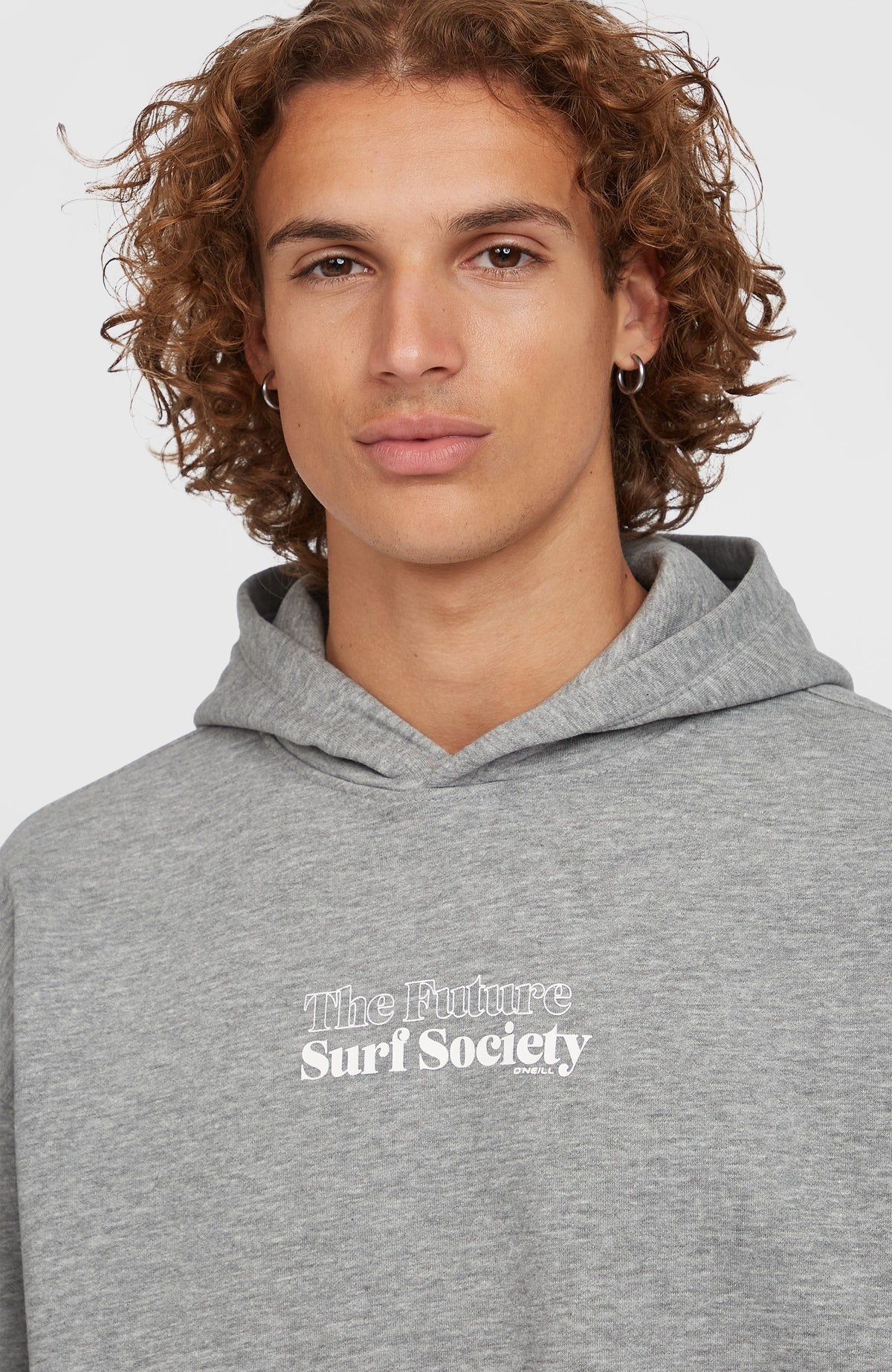 Future Surf Society Hoodie für Herren, grau, Nahaufnahme des Logo-Prints auf der Brust