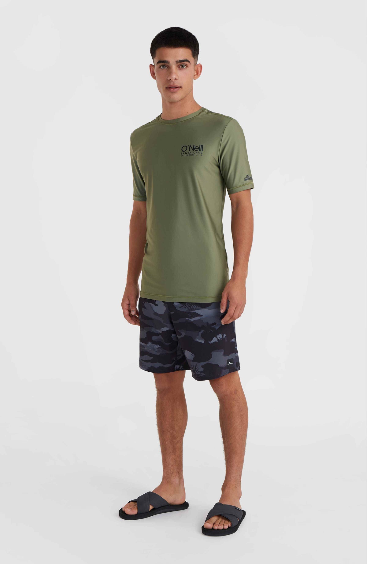 Essentials Cali Shortsleeve-Schwimmshirt | Deep Lichen Green
