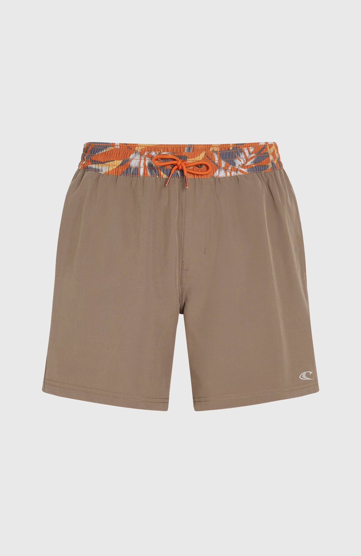 Braune Pocket Print 16'' Badehose für Herren mit Palmenmuster in Orange, flach liegend von vorne mit Kordelzug
