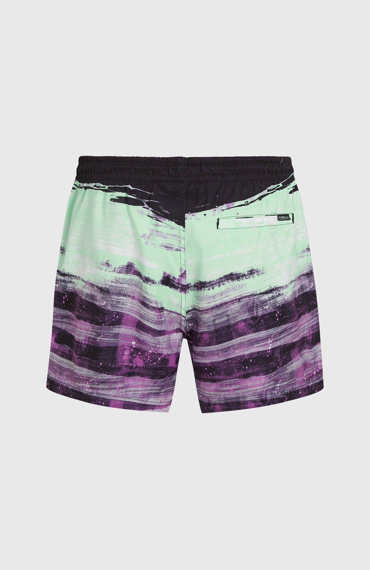 Cali Gradient 15'' Badehose, lila mit Farbverlauf in Grün und Schwarz, flach liegend von hinten mit Gesäßtasche