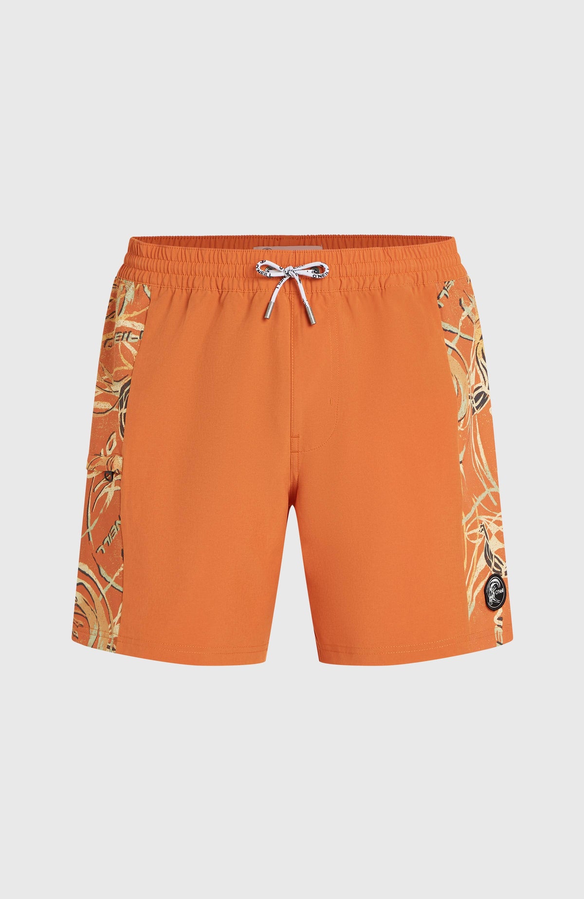 O'Riginals Side Panel 16'' Badehose für Herren, orange mit Grafikmuster in Beige, freigestellt von vorne, Kordelzug am Bund