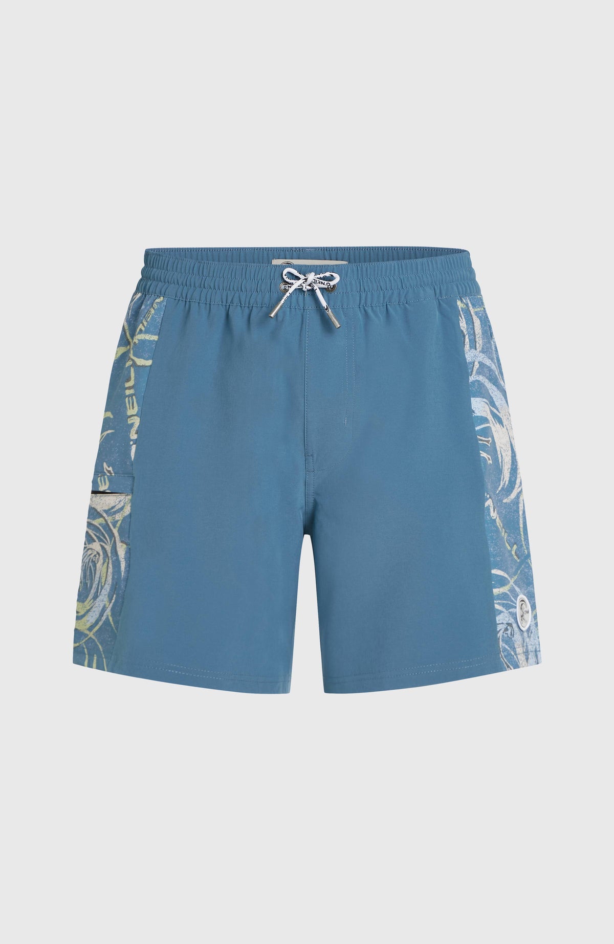 O'Riginals Side Panel 16'' Badehose für Herren, blau mit Grafikmuster in Weiß und Kordelzug, freigestellt von vorne